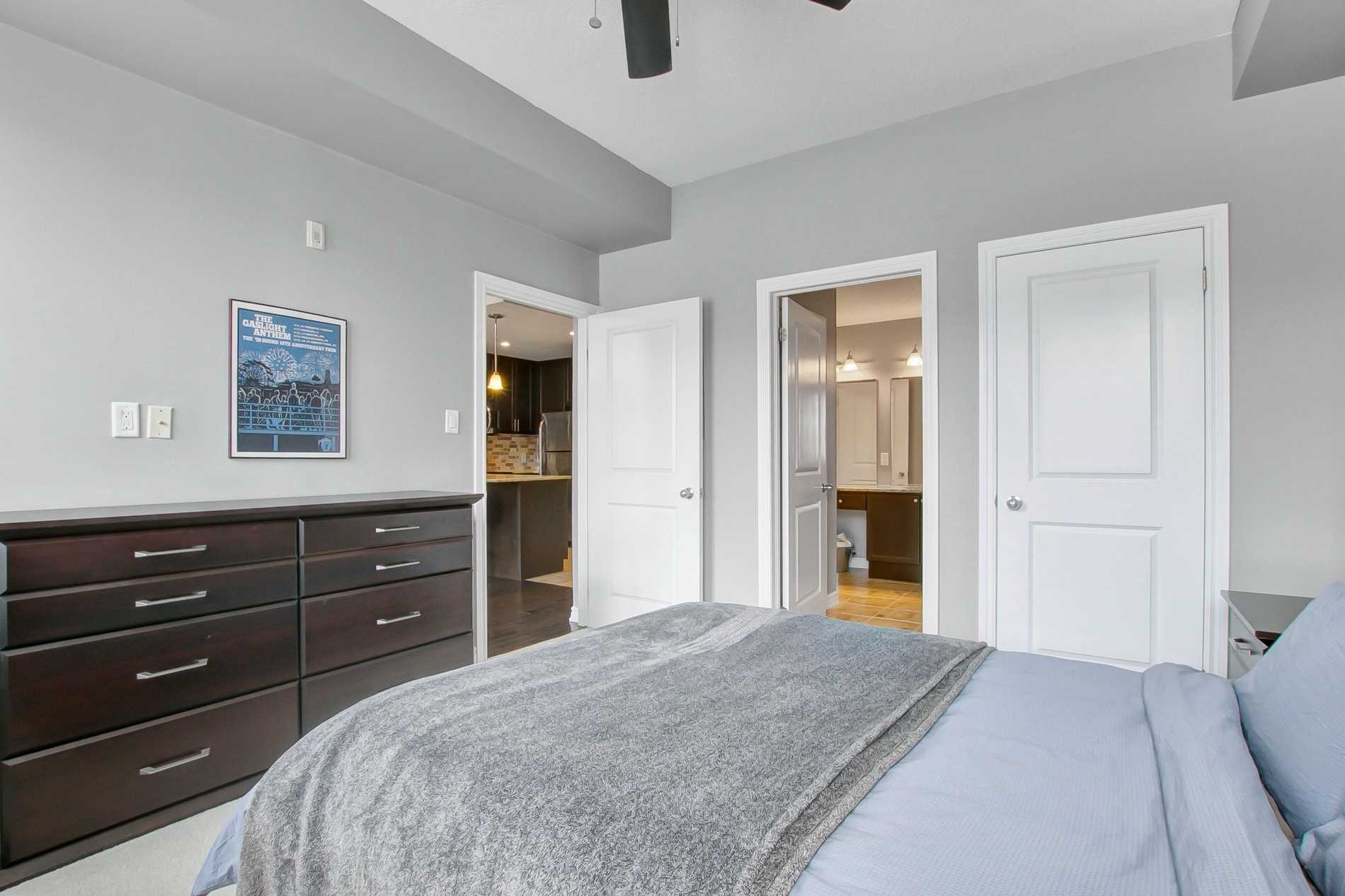 5327 Upper Middle Rd, #304