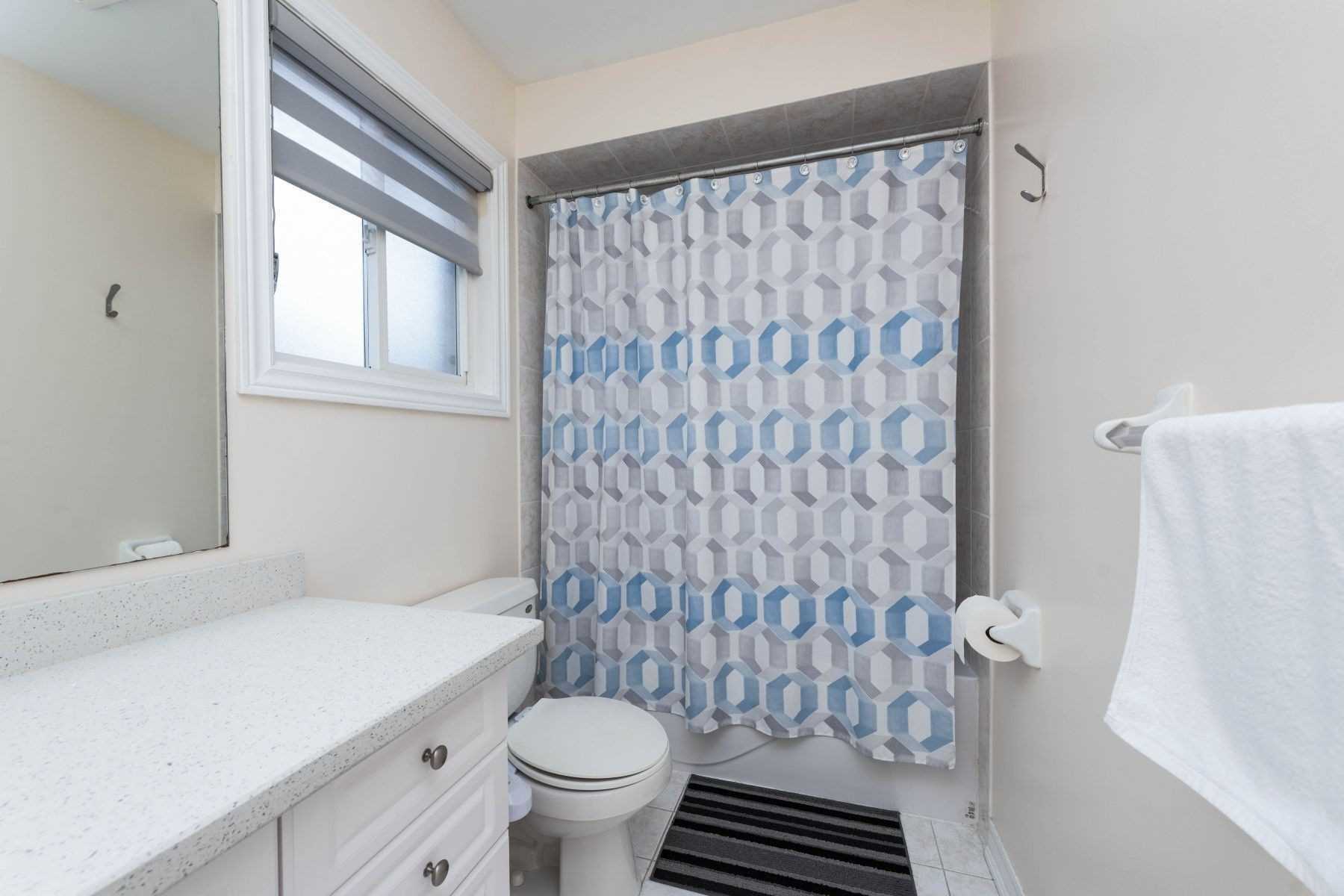 7 Dovehaven Cres