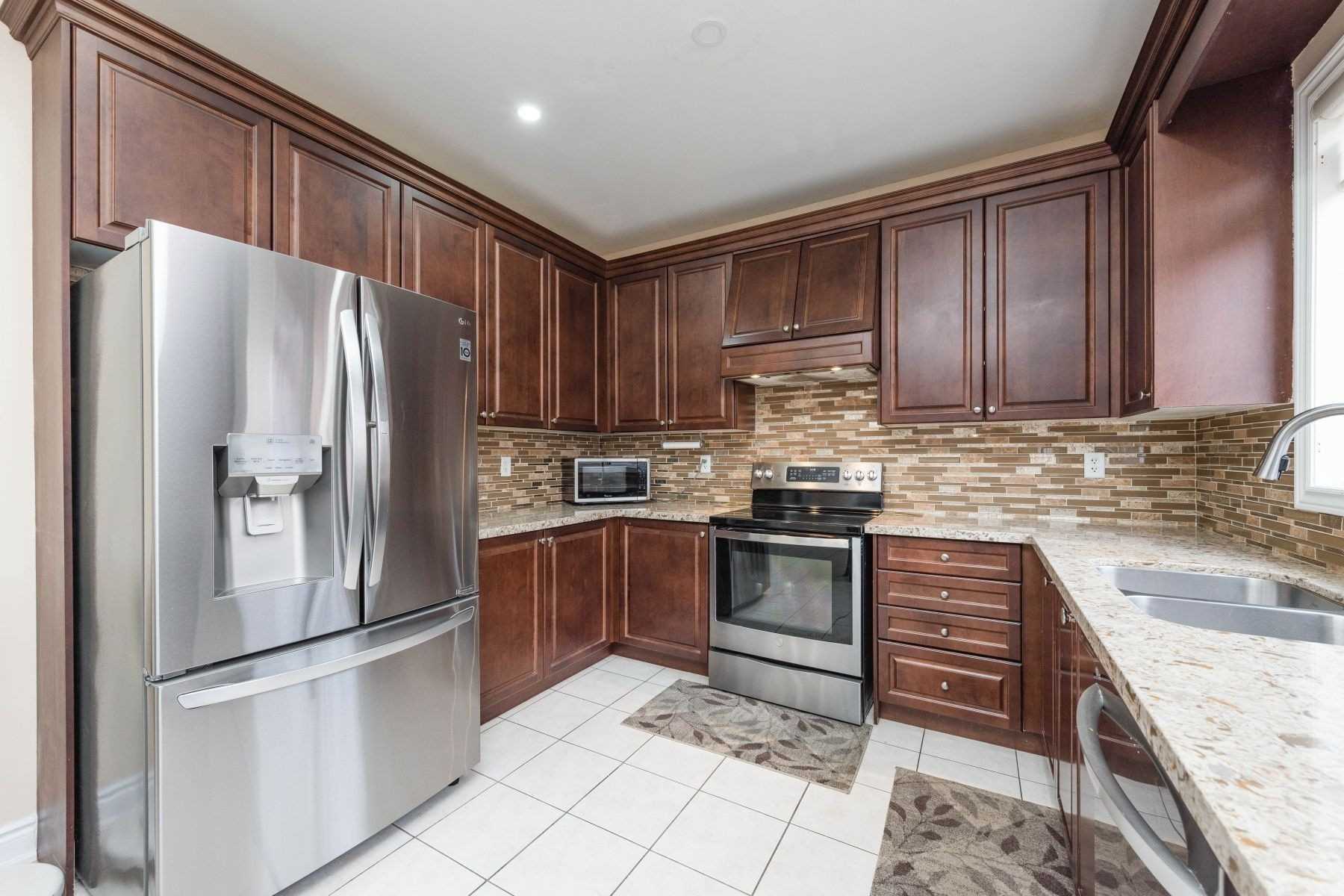 7 Dovehaven Cres