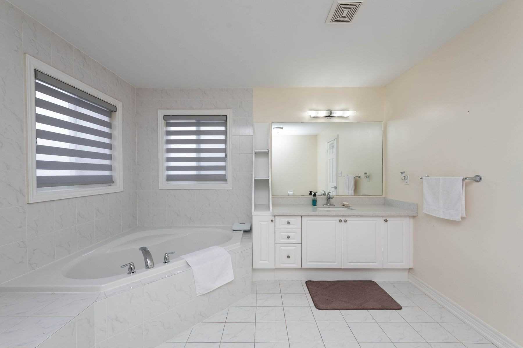 7 Dovehaven Cres