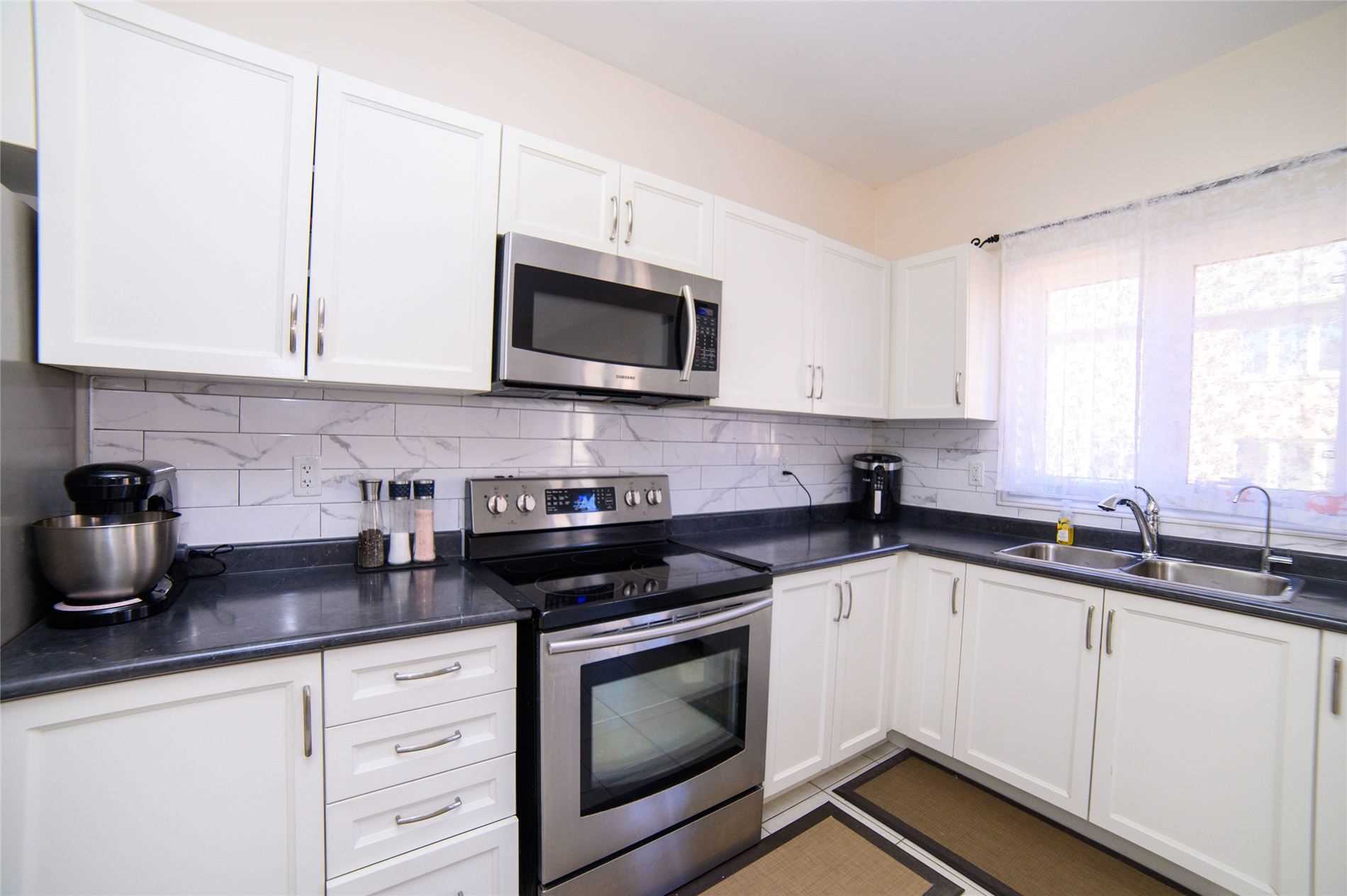 11 Selsdon St