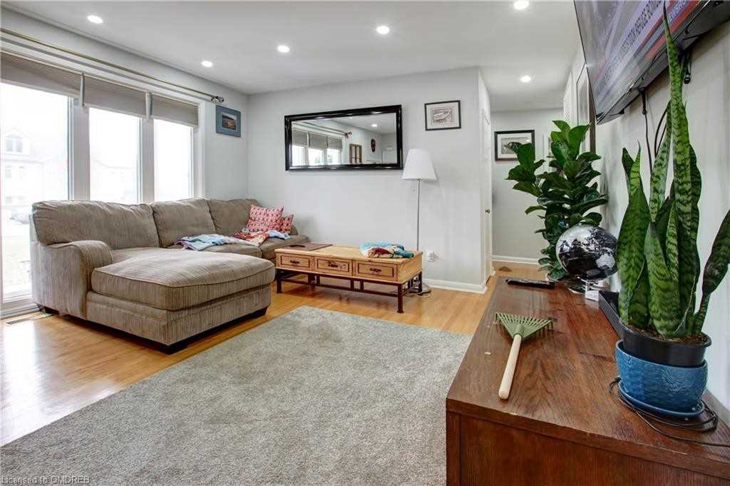 410 Samford Pl