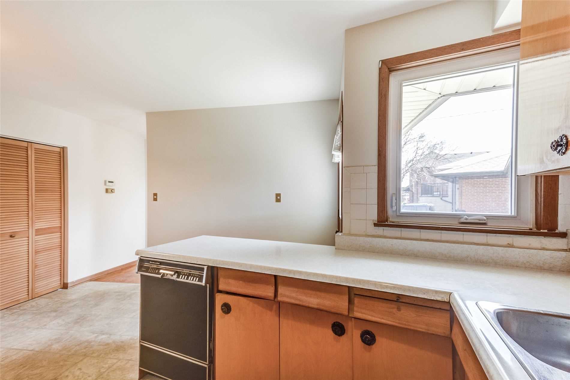 Listing W5598433 - Large Photo # 15