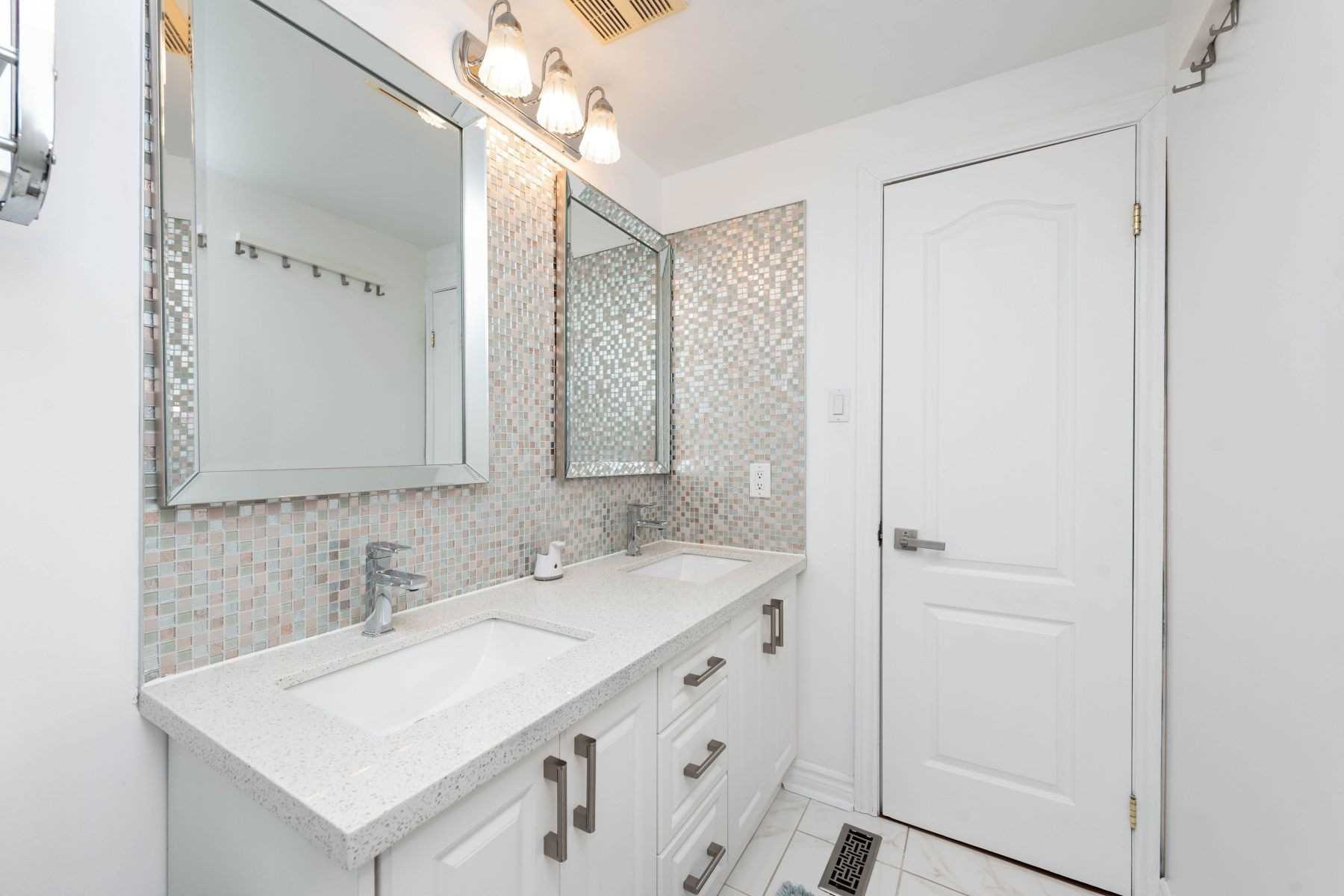 Listing W5599117 - Large Photo # 27