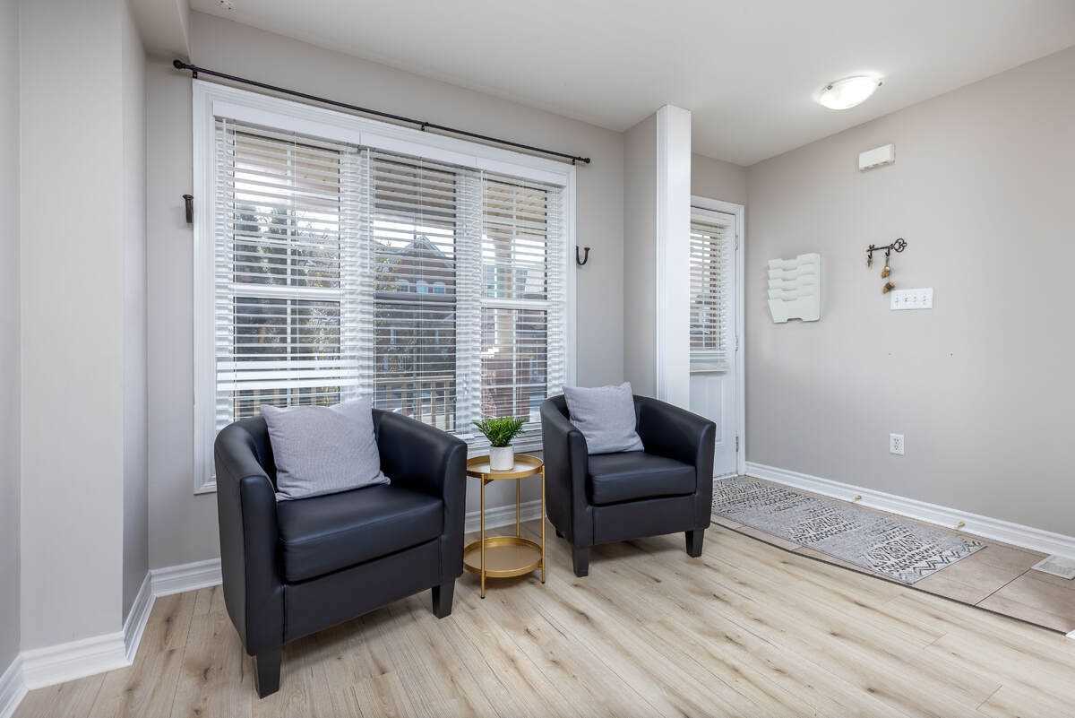 123 Swindale Dr