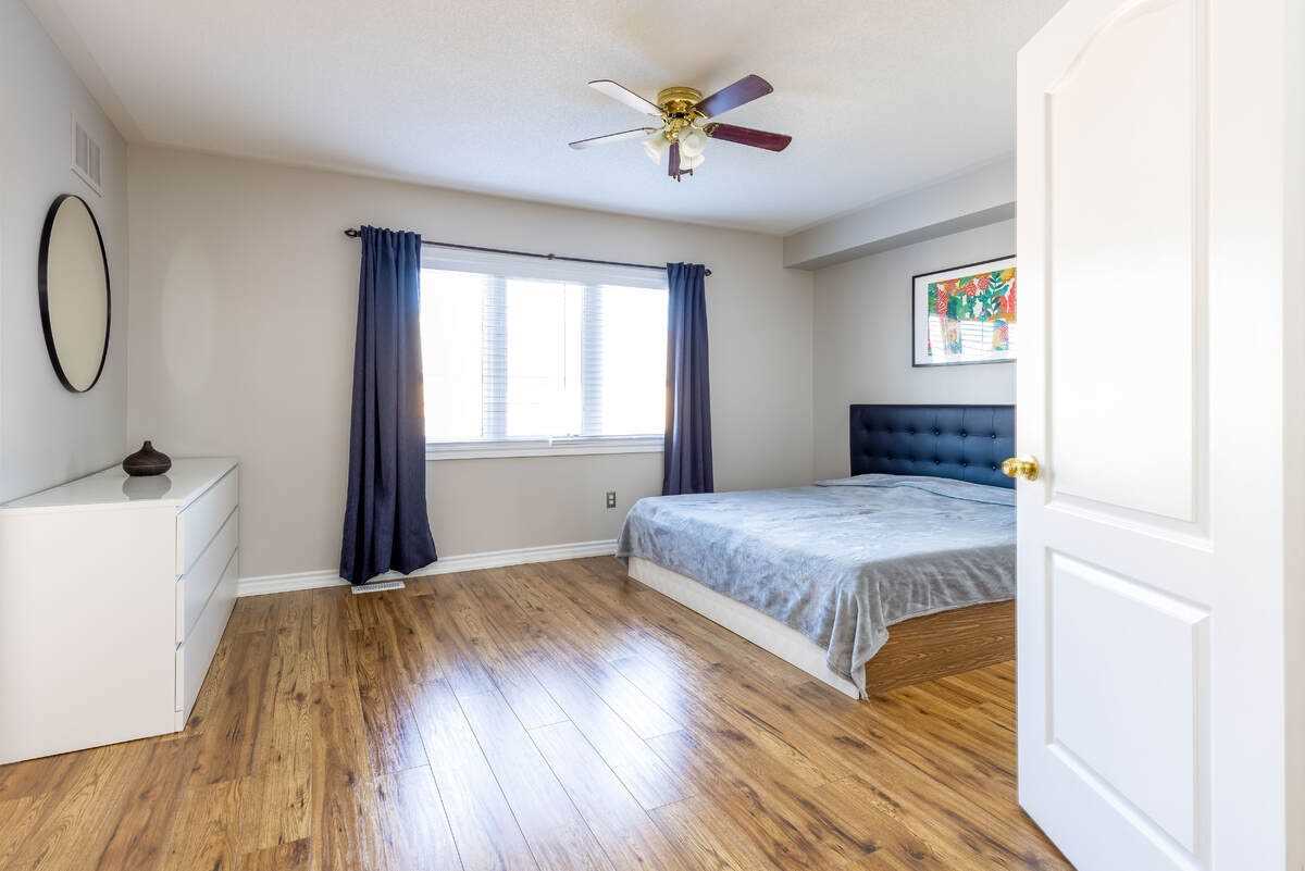123 Swindale Dr
