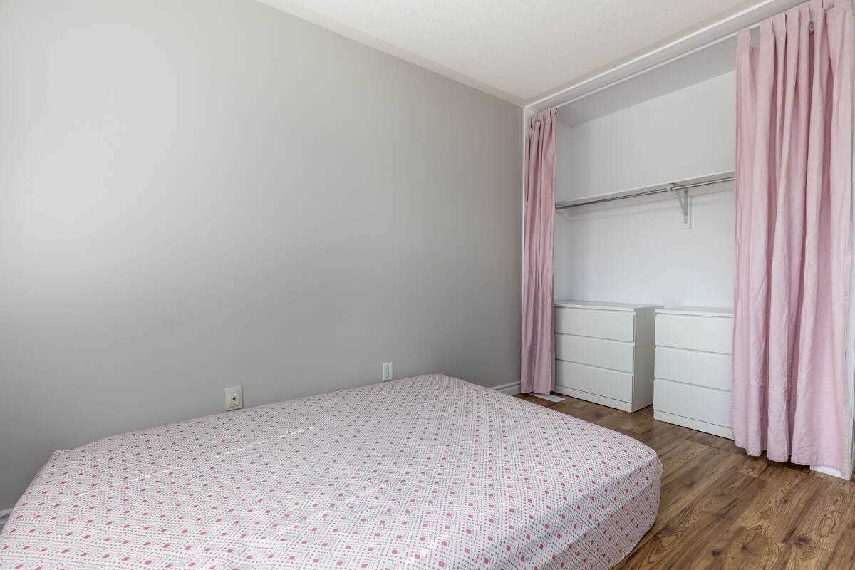 123 Swindale Dr