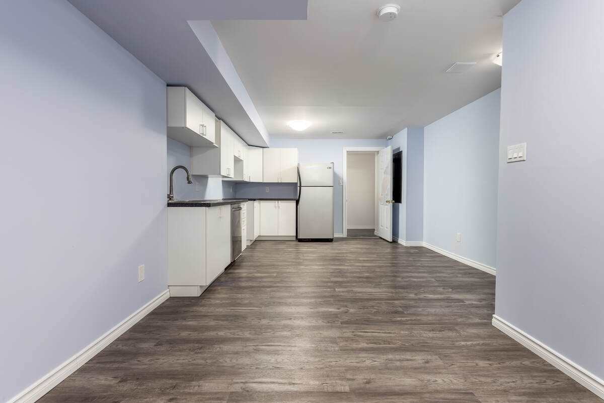 123 Swindale Dr
