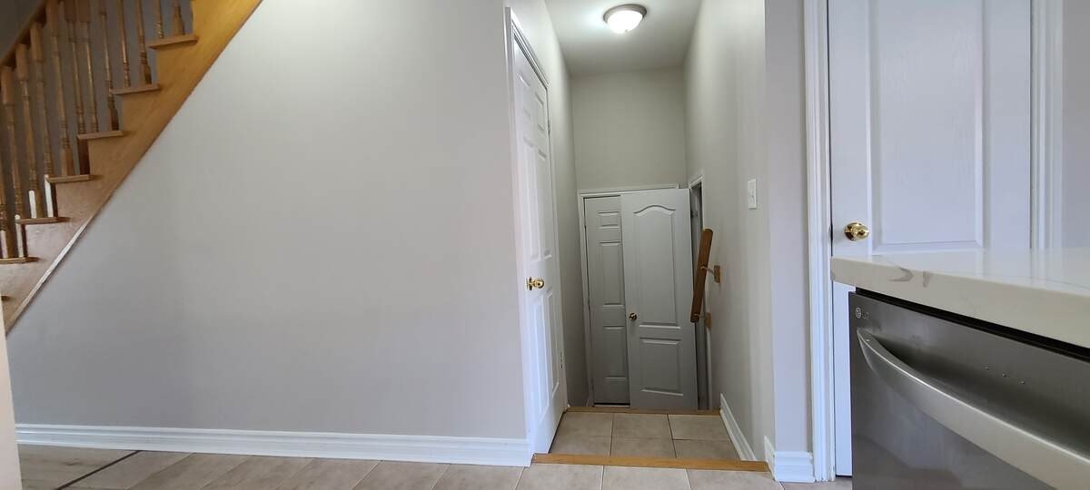123 Swindale Dr