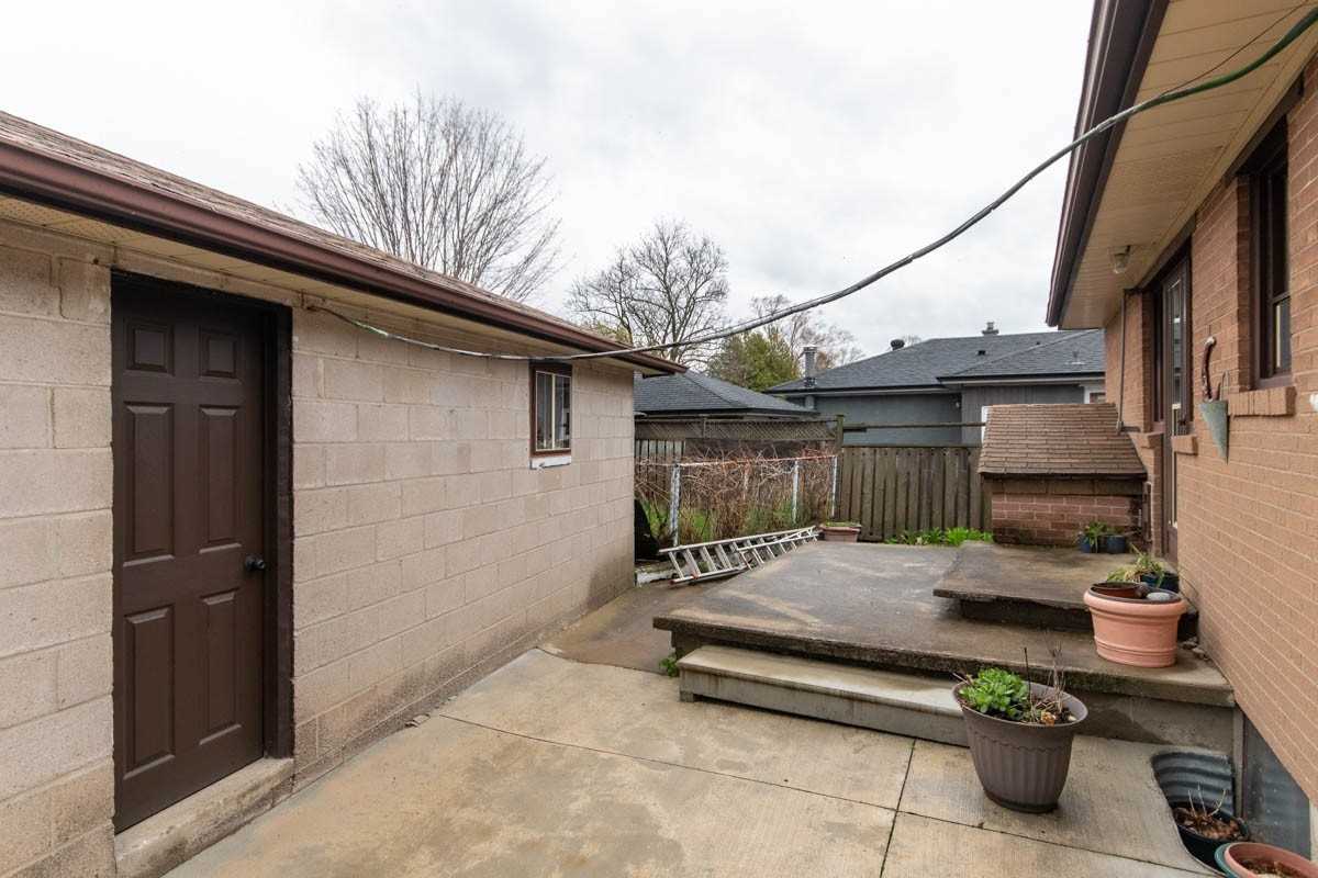 191 Deane Ave