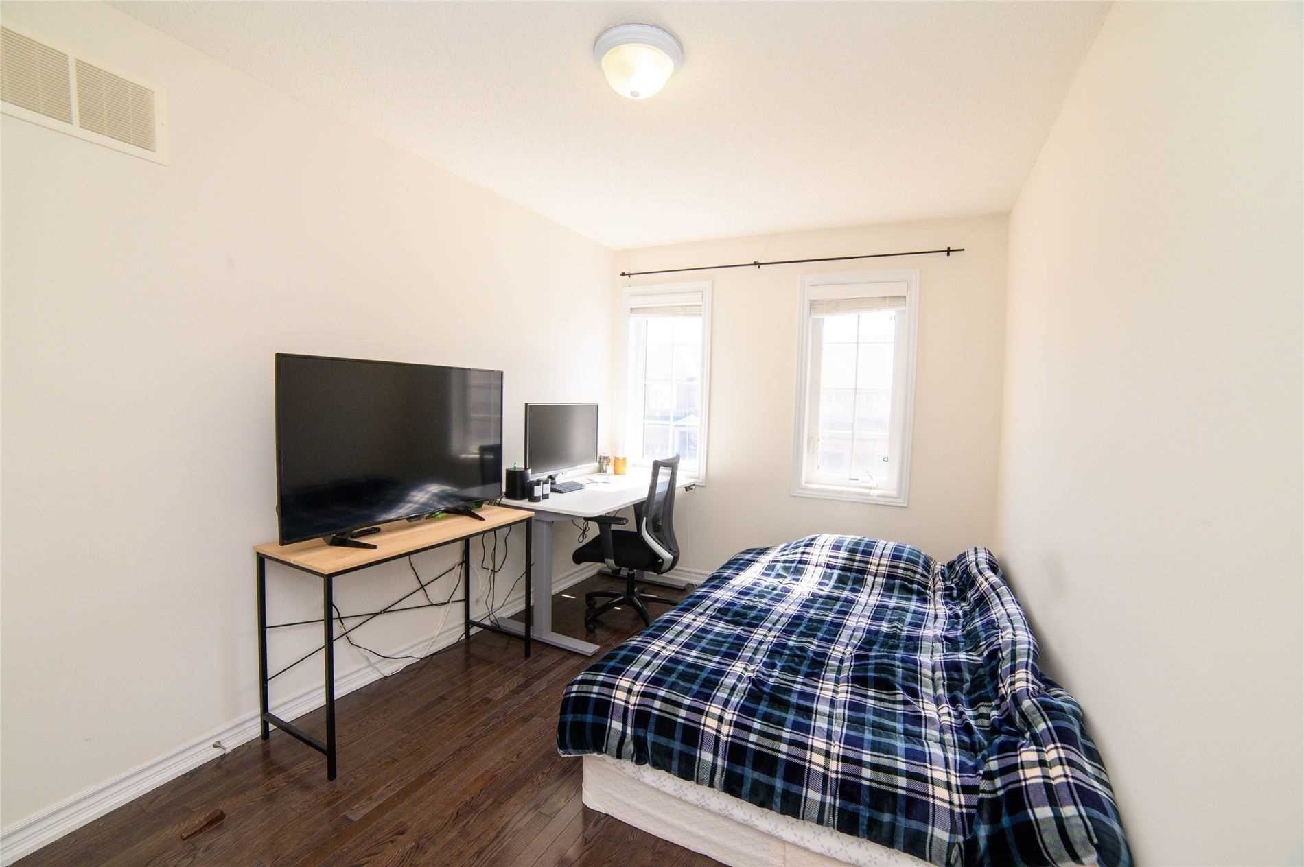 11 Selsdon St