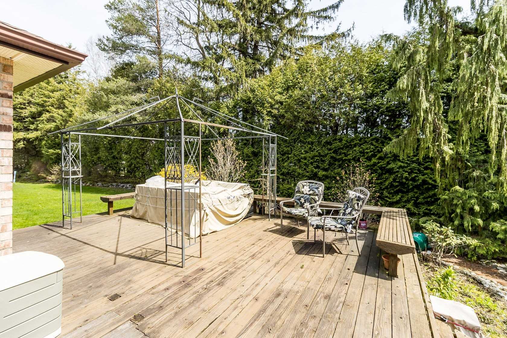 13 Ivan Ave
