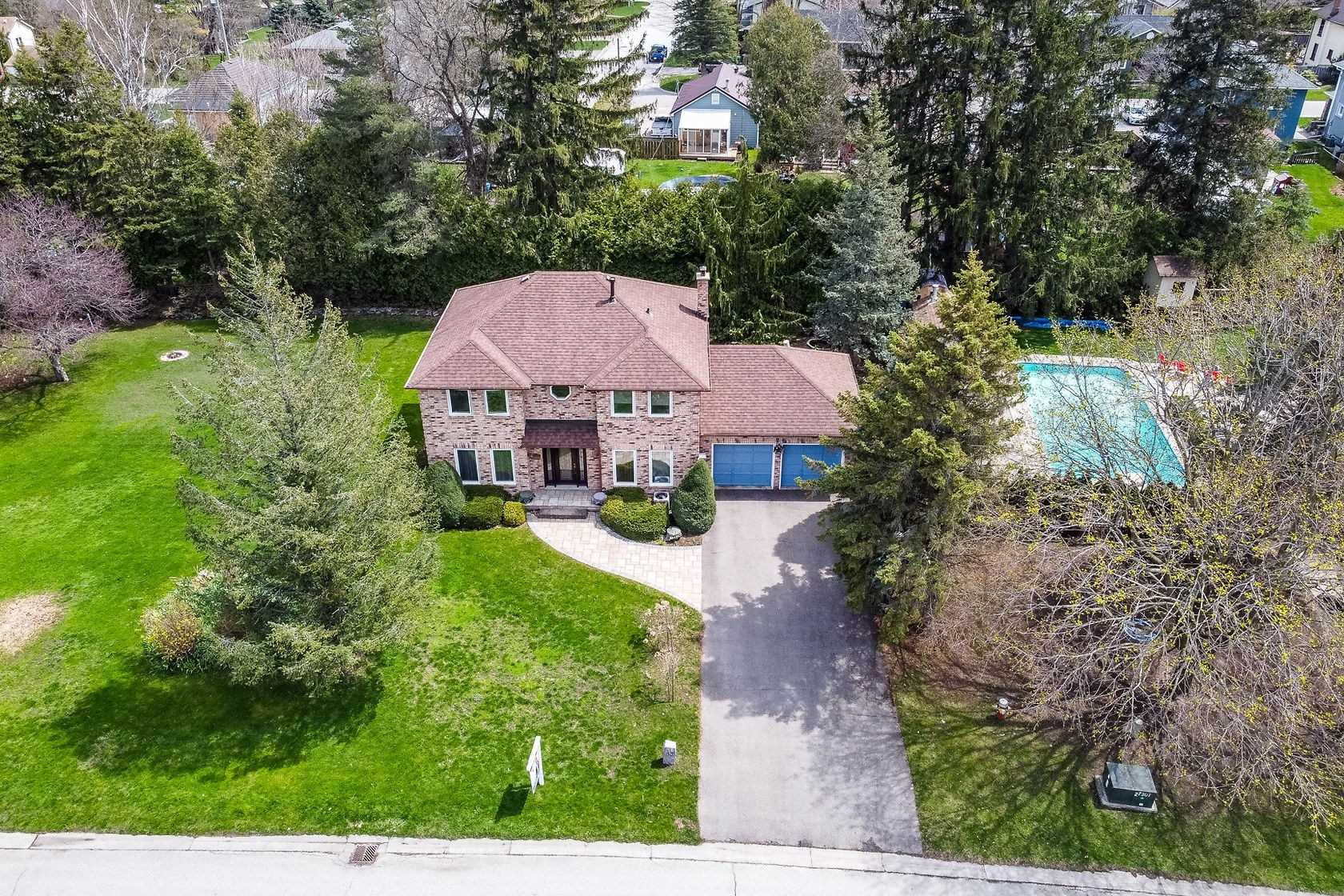 13 Ivan Ave