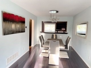 12 Elderbank Crt