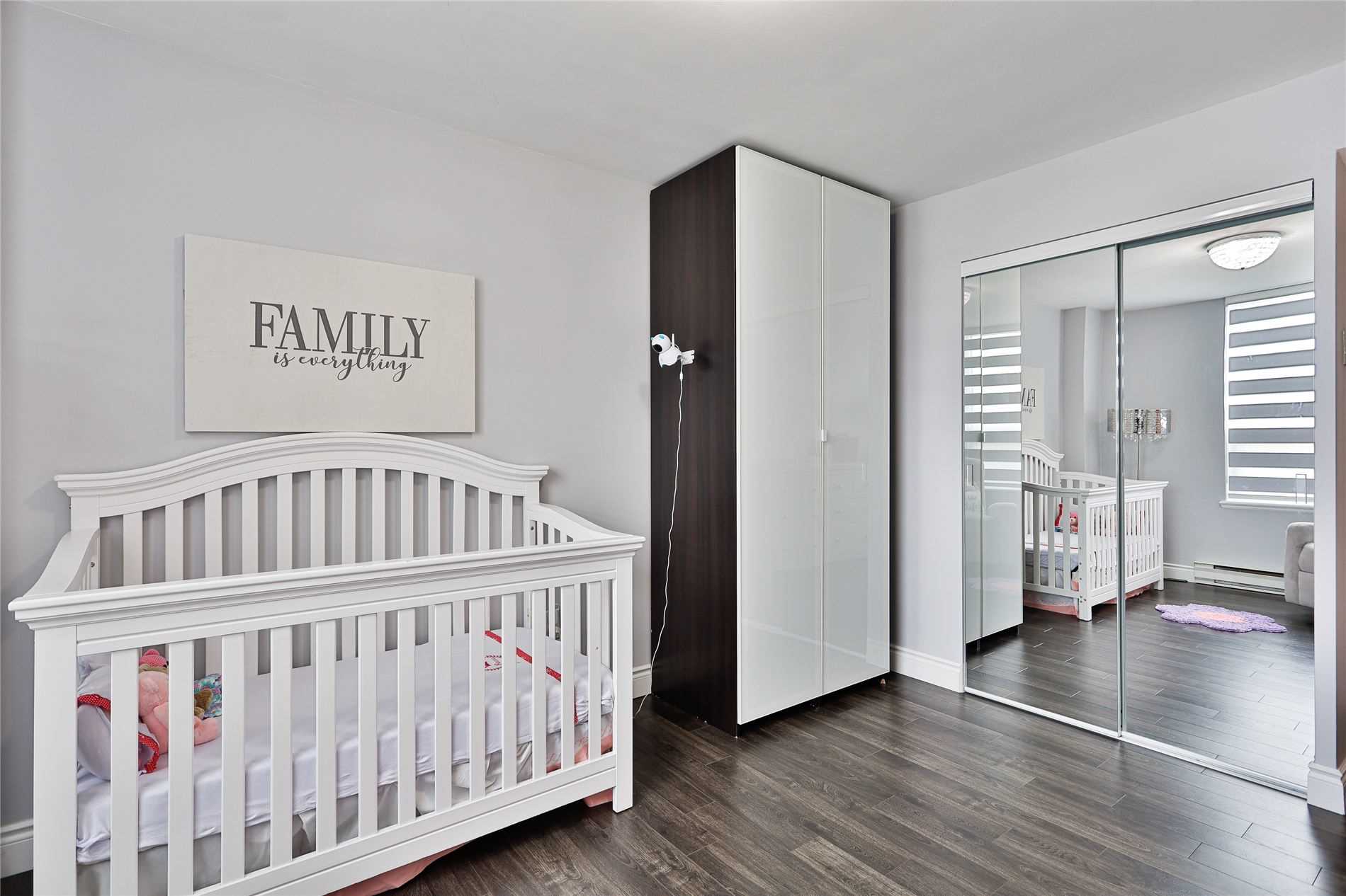 61 Richview Rd, #402