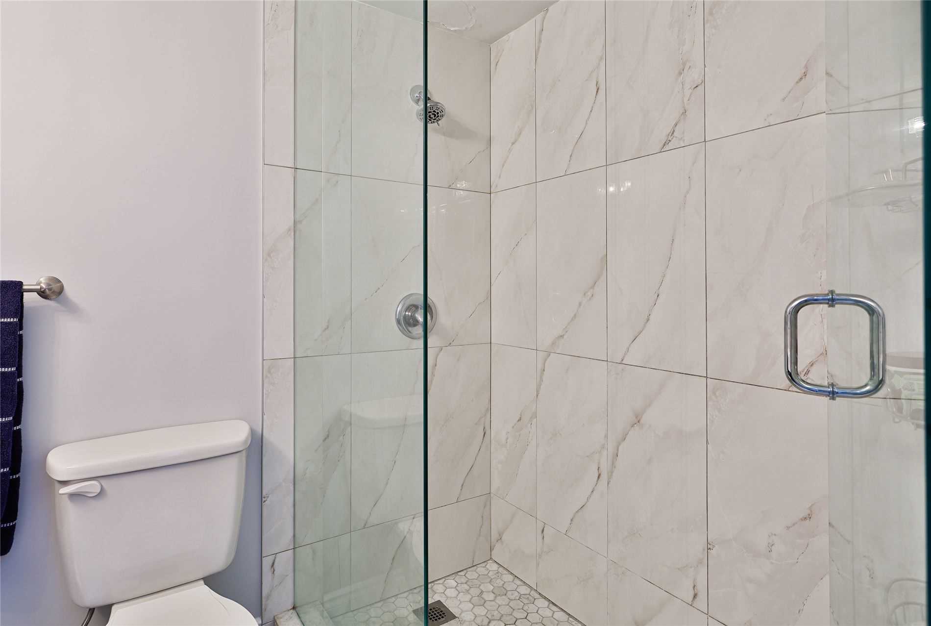 61 Richview Rd, #402