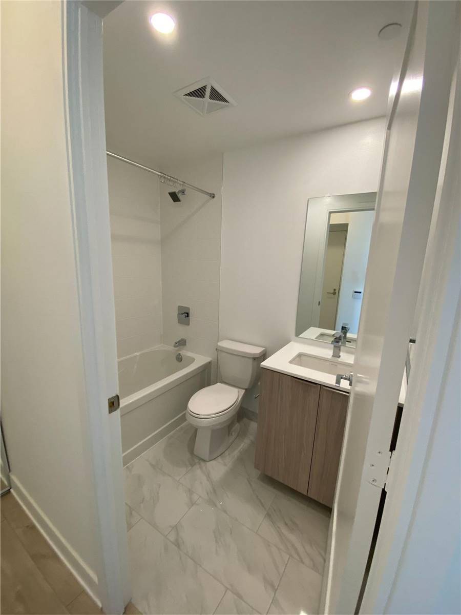 70 Annie Craig Dr, #1509
