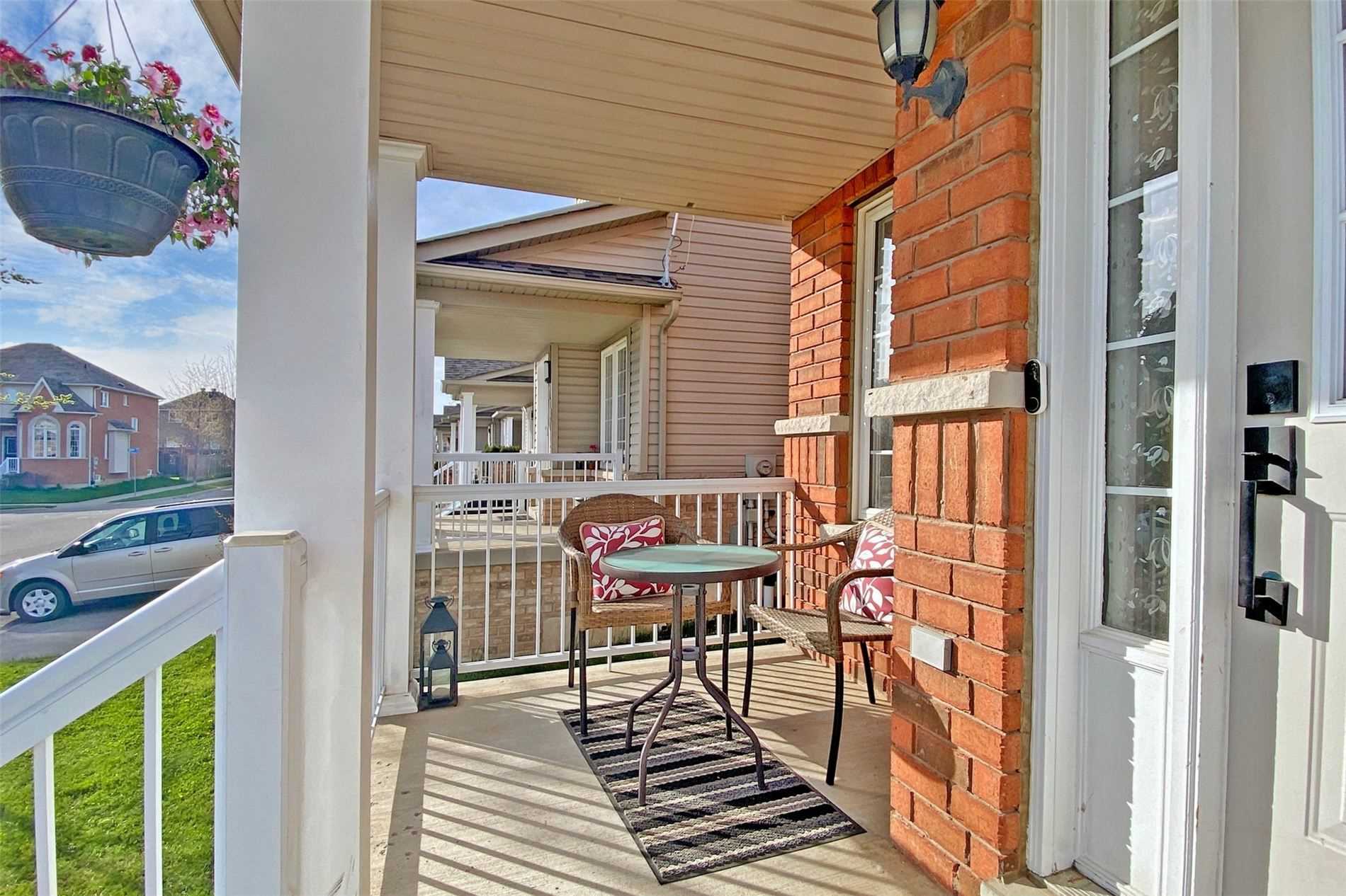 121 Livingston Rd