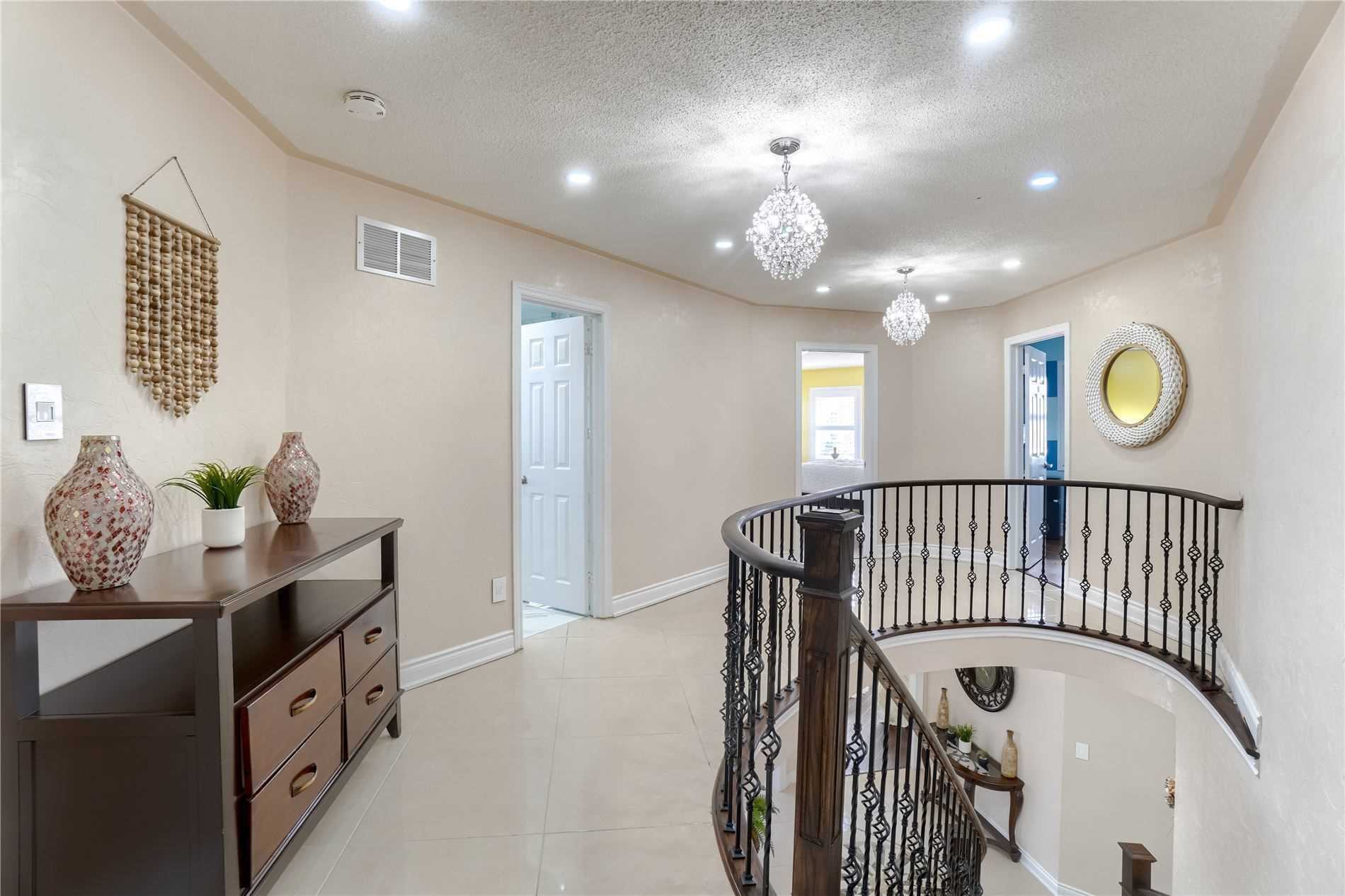 228 Fernforest Dr