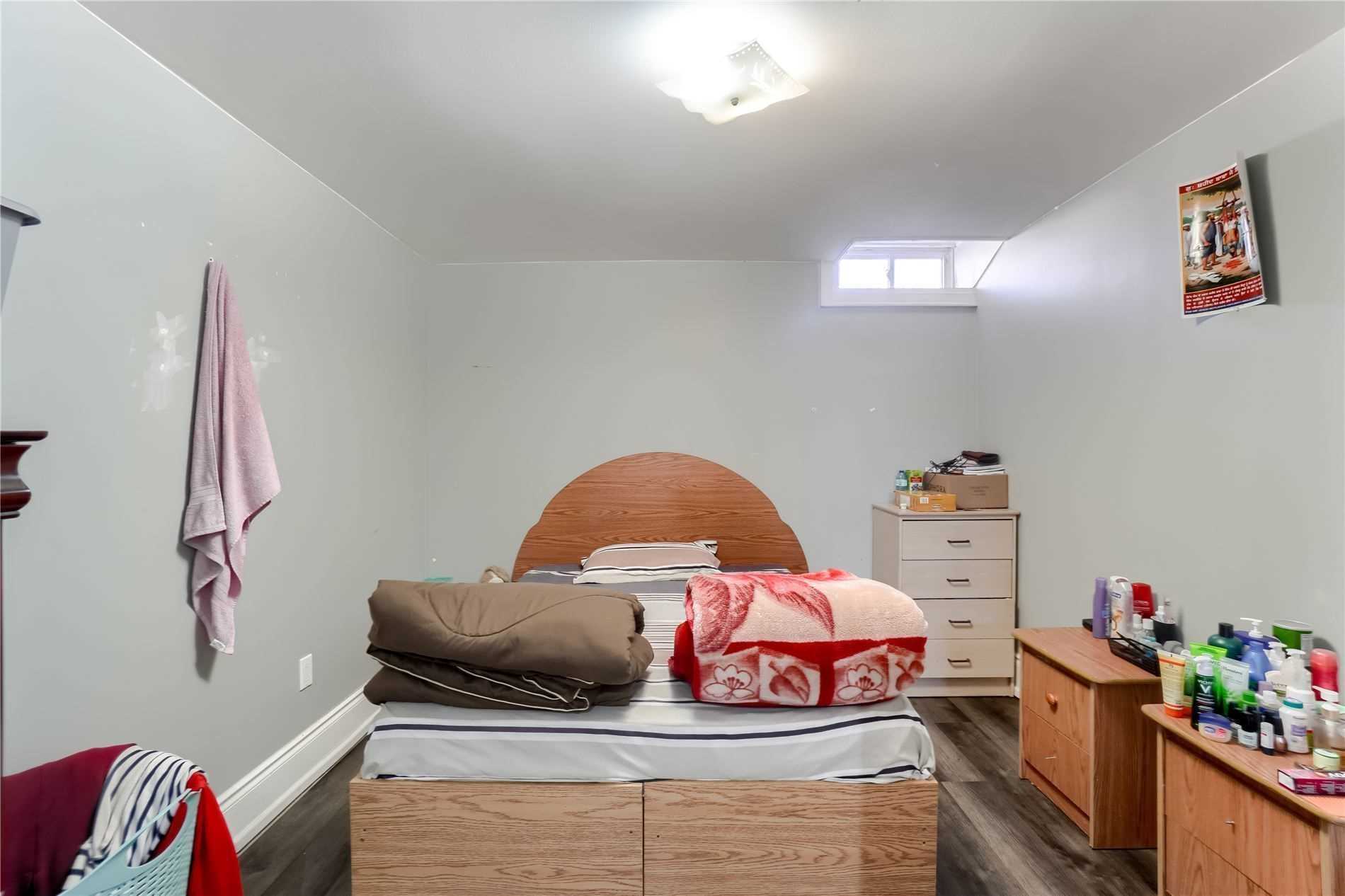 228 Fernforest Dr