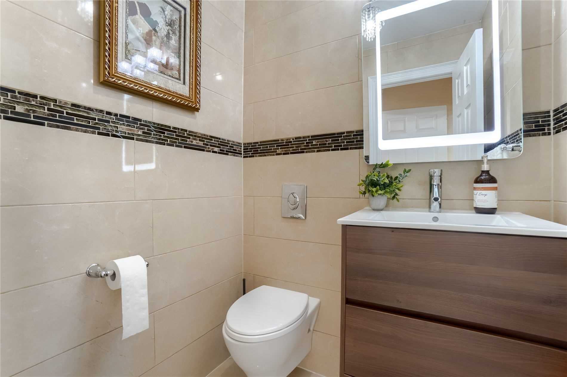 228 Fernforest Dr