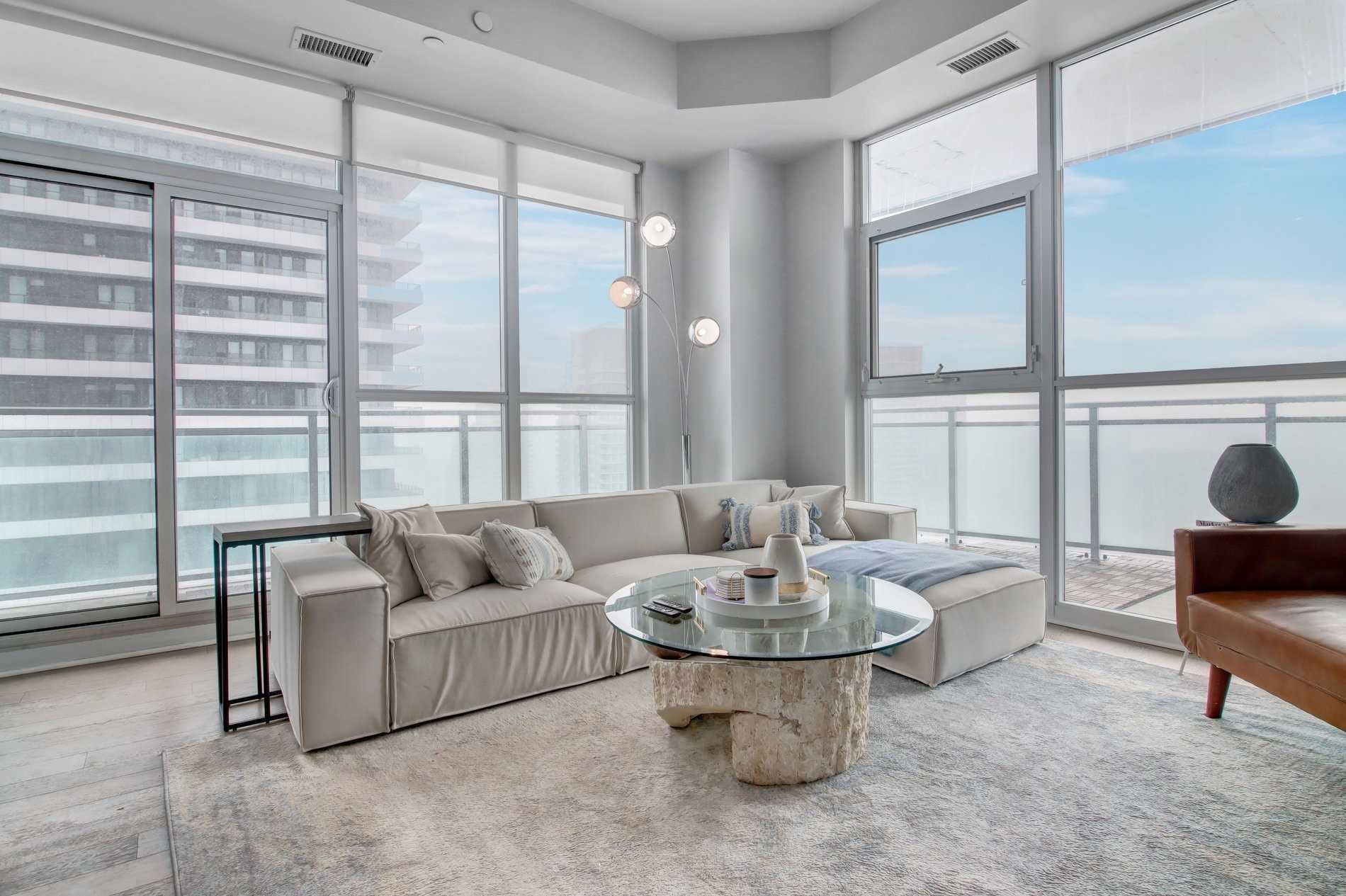 33 Shore Breeze Dr W, #3602