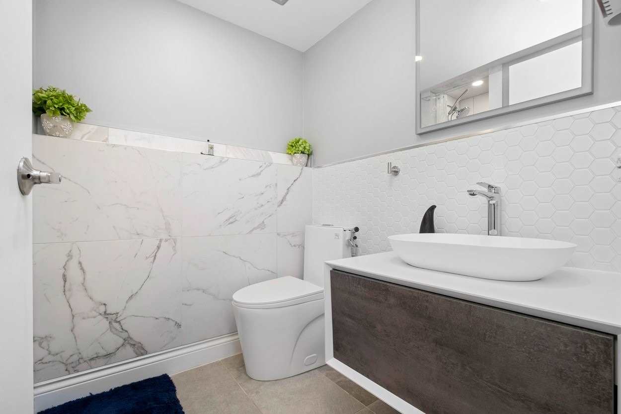 50 Elm Dr E, #808