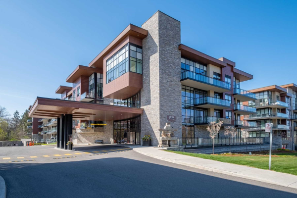 1575 Lakeshore Rd W, Mississauga
