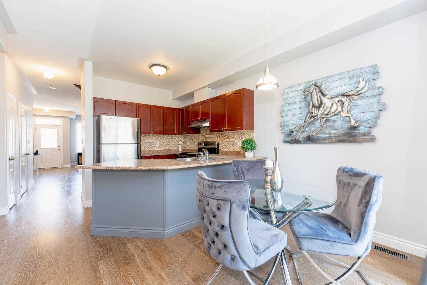 59 Totten Dr