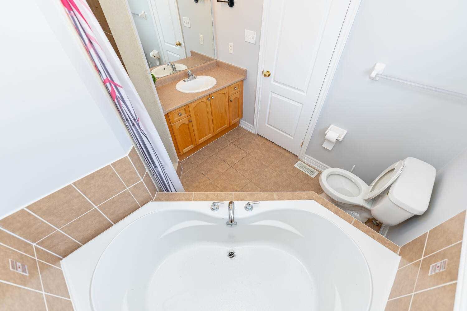 59 Totten Dr
