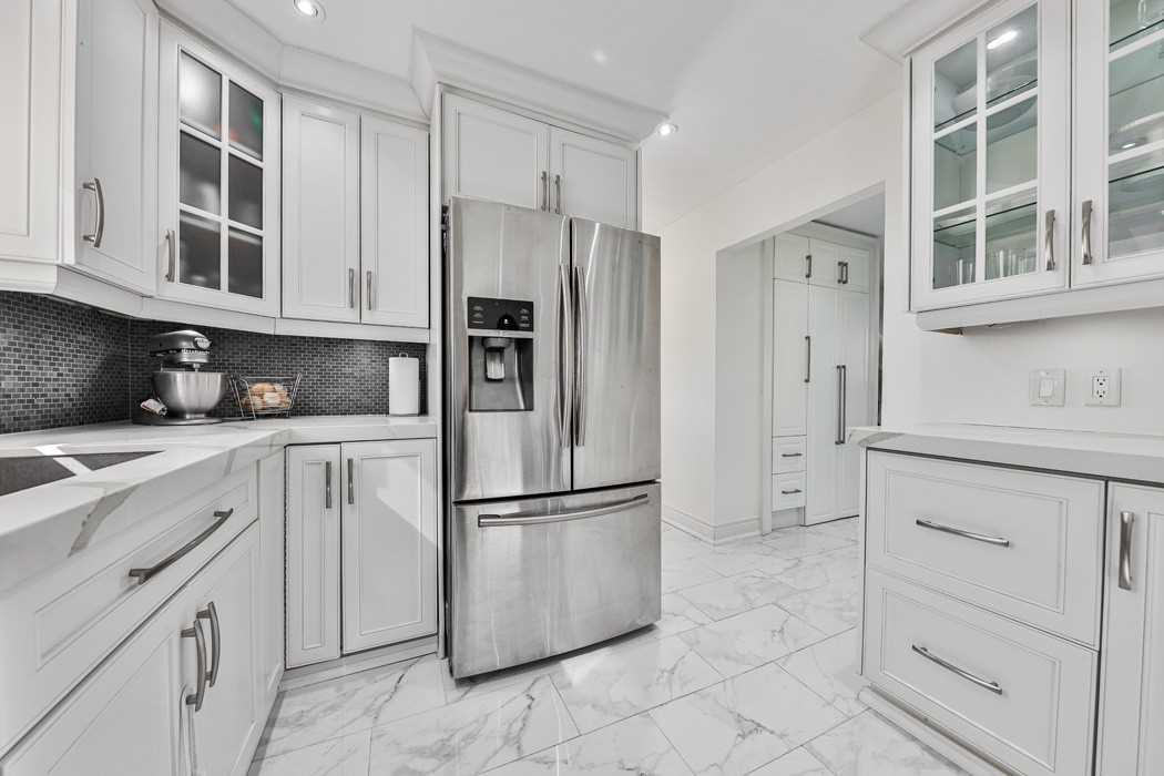2594 Bromsgrove Rd
