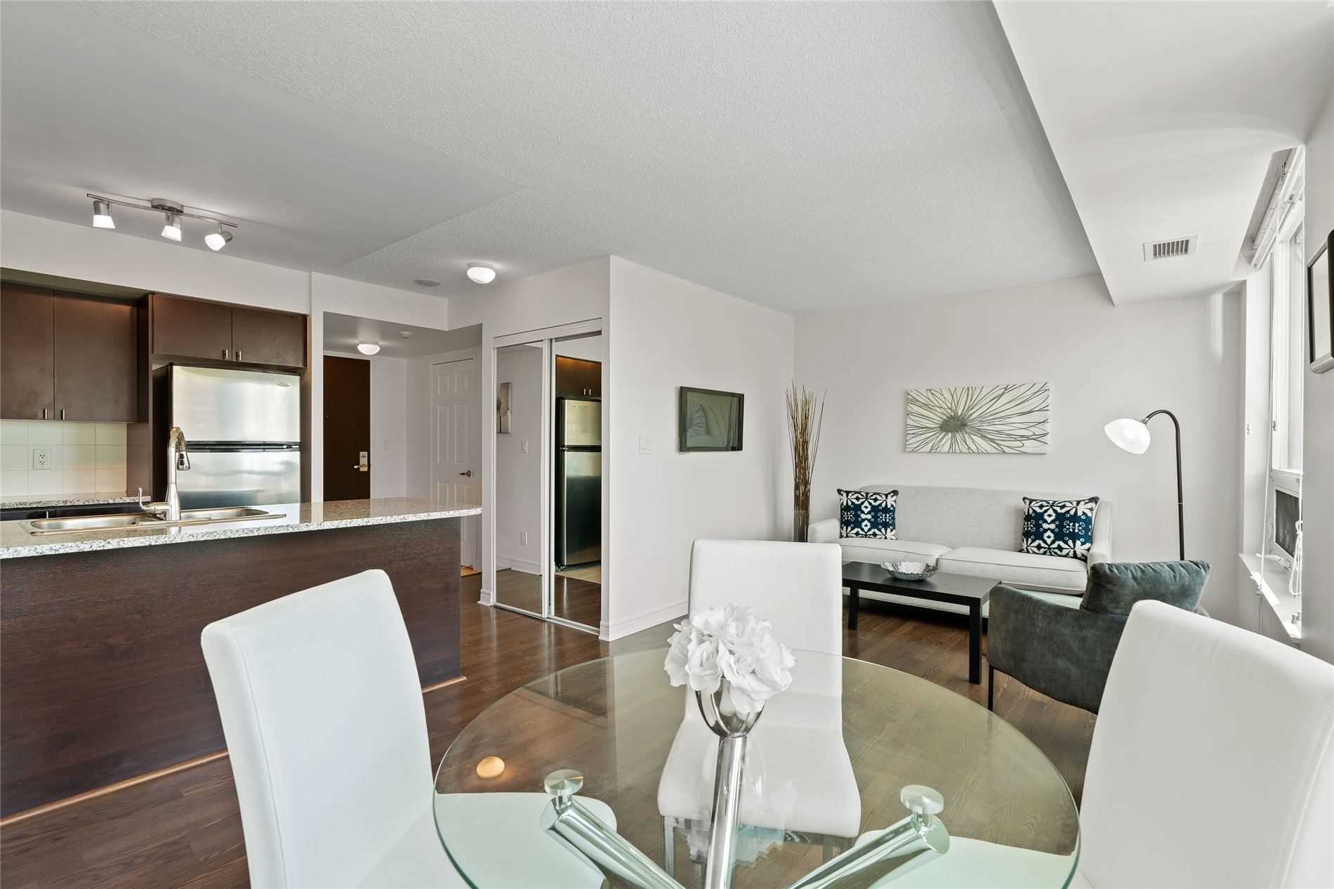 Listing W5617996 - Large Photo # 3