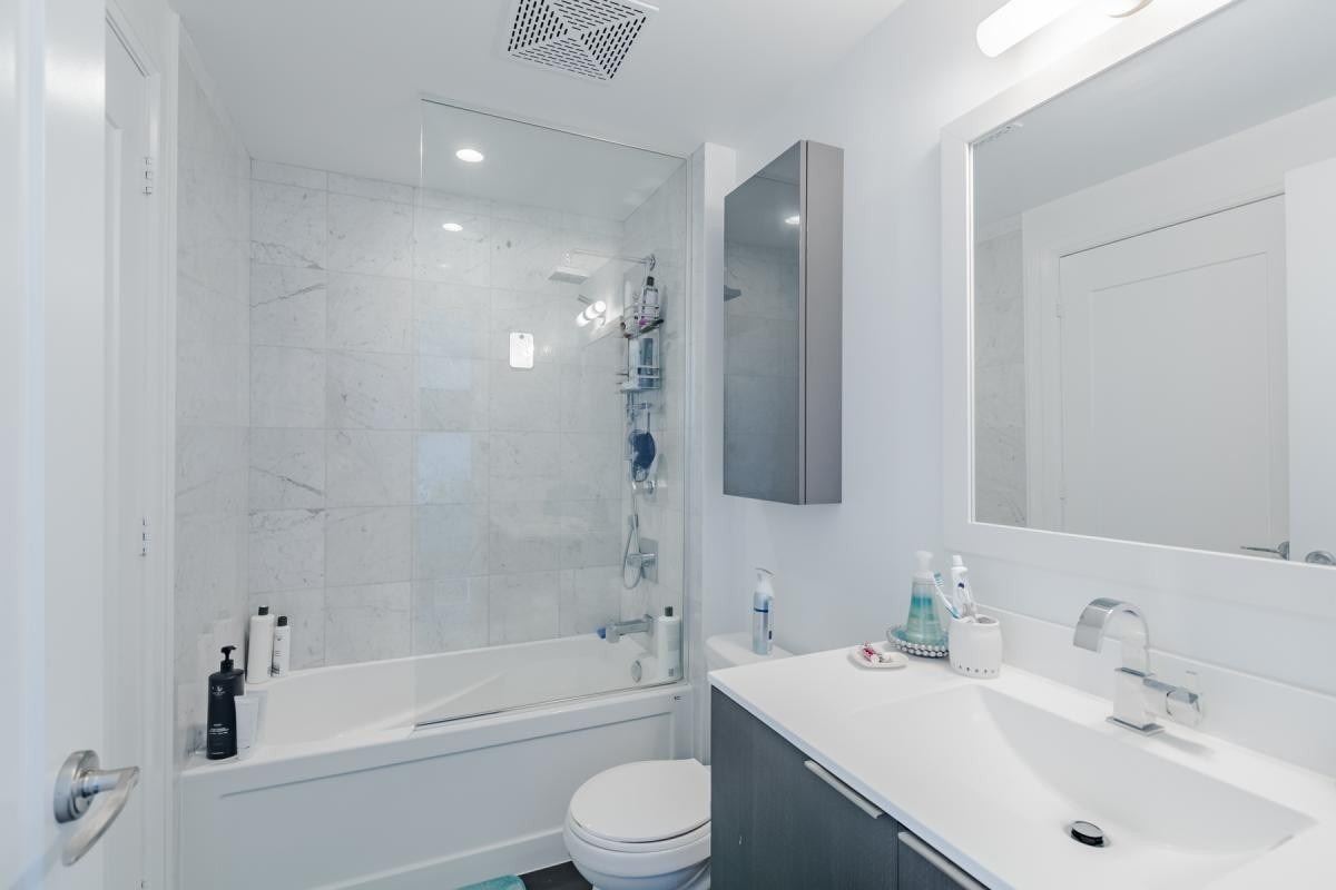 56 Annie Craig Dr, #1802