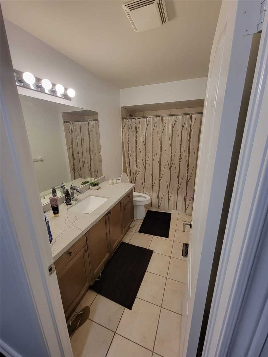 2229 Walkers Line, #28