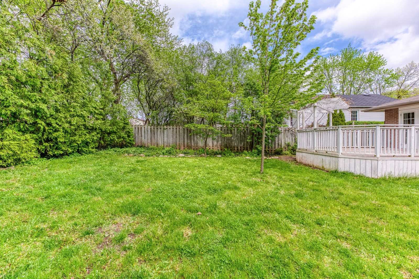 59 Mccraney St W