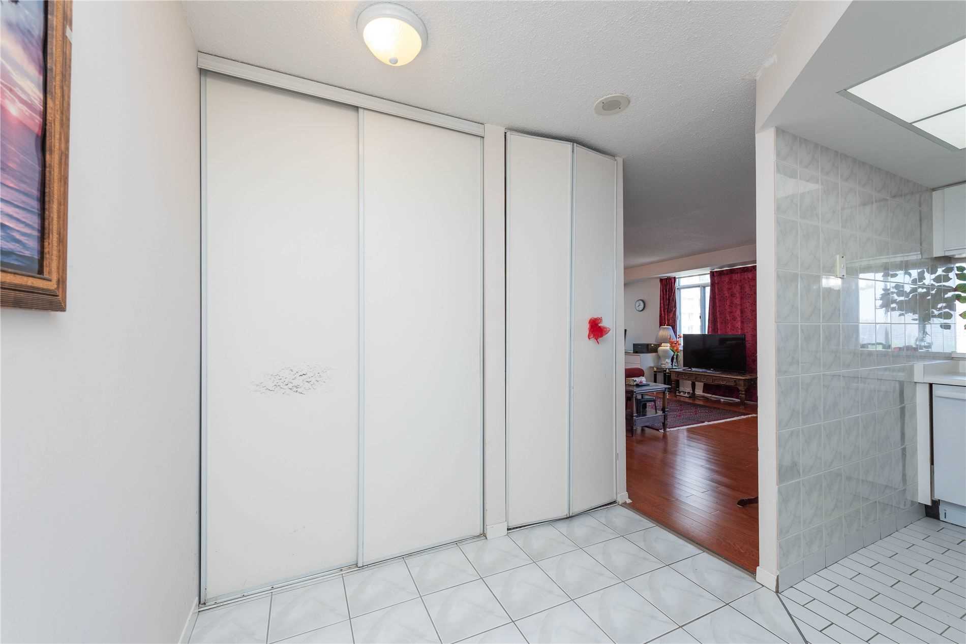 300 Webb Dr, #1003