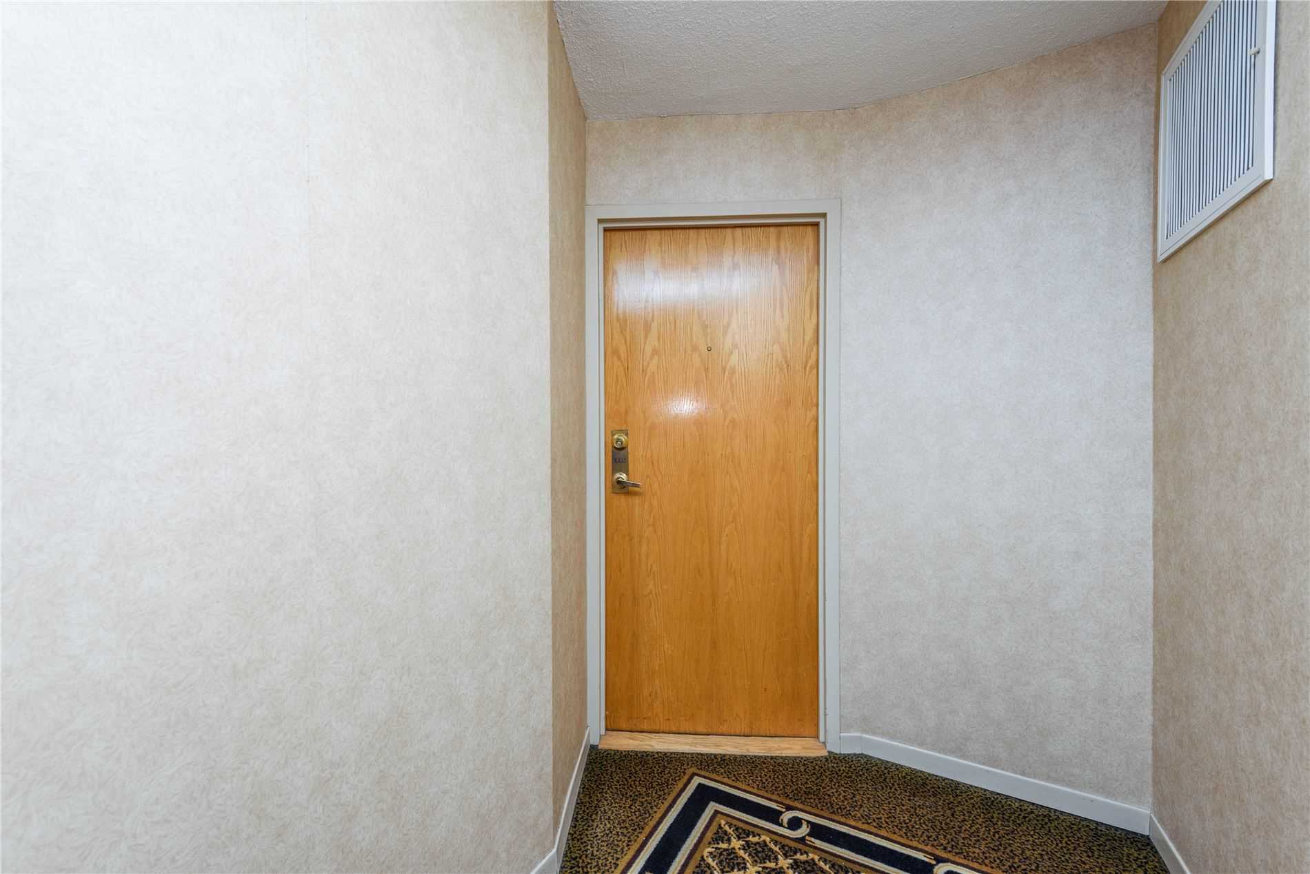 300 Webb Dr, #1003