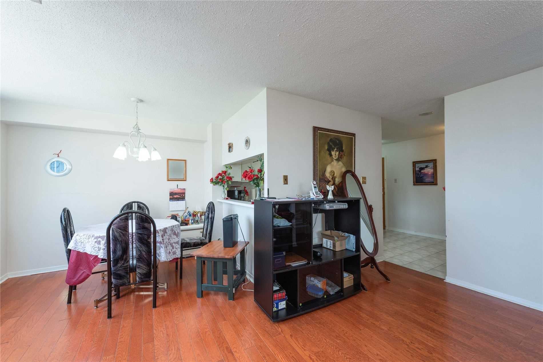 300 Webb Dr, #1003