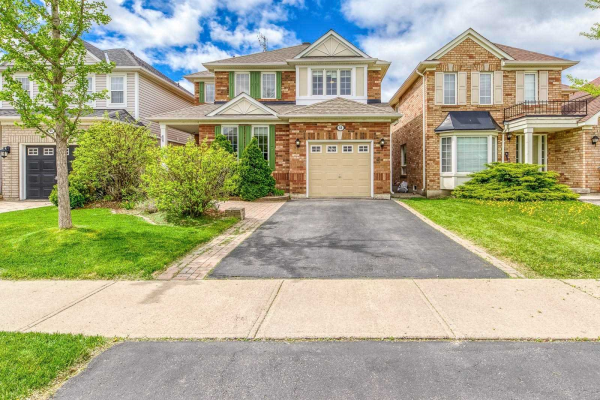 68 Vista Green Cres, Brampton
