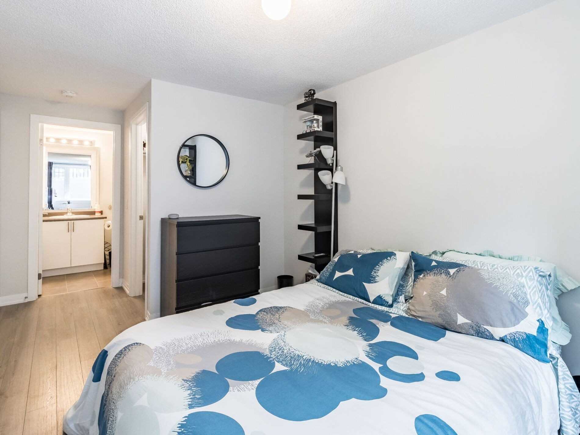 1206 Main St E, #110