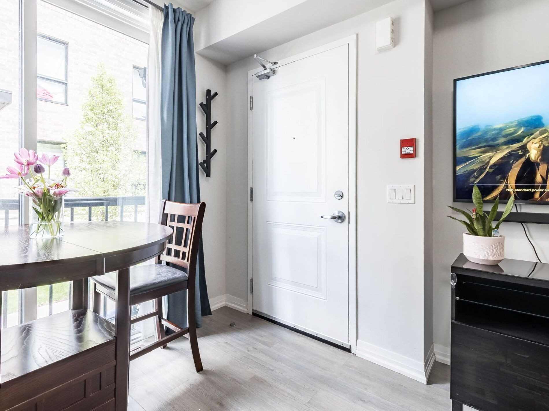 1206 Main St E, #110