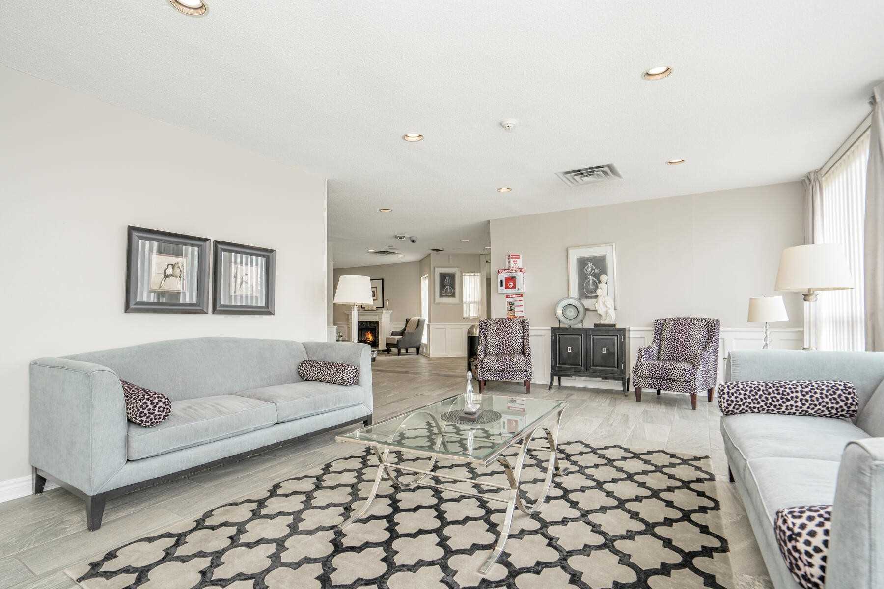 Listing W5624852 - Large Photo # 4