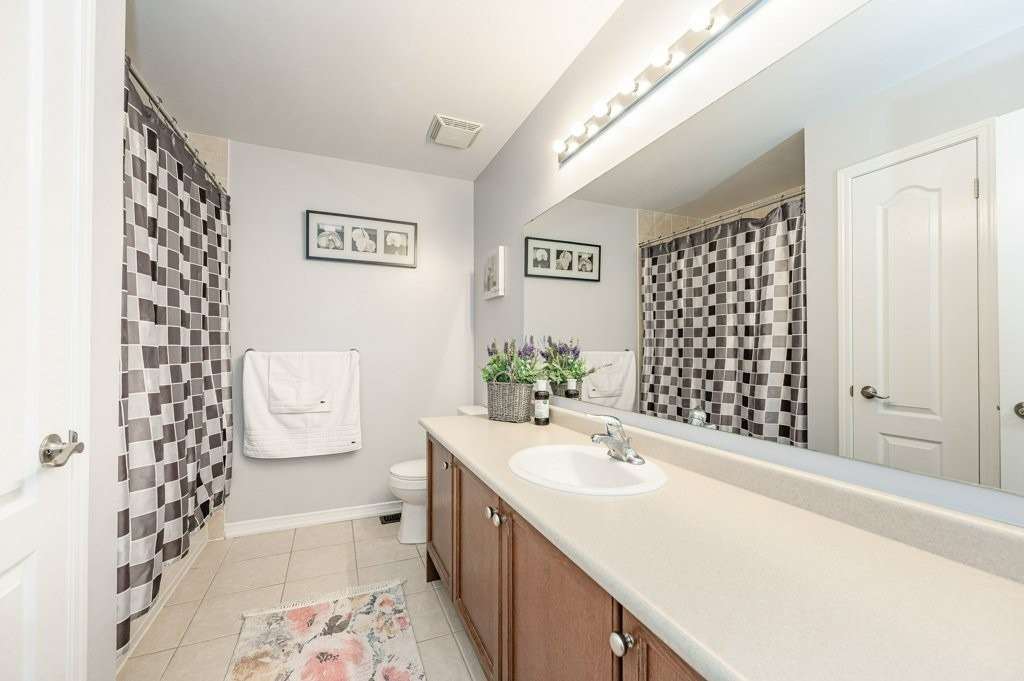 651 Farmstead Dr, #39