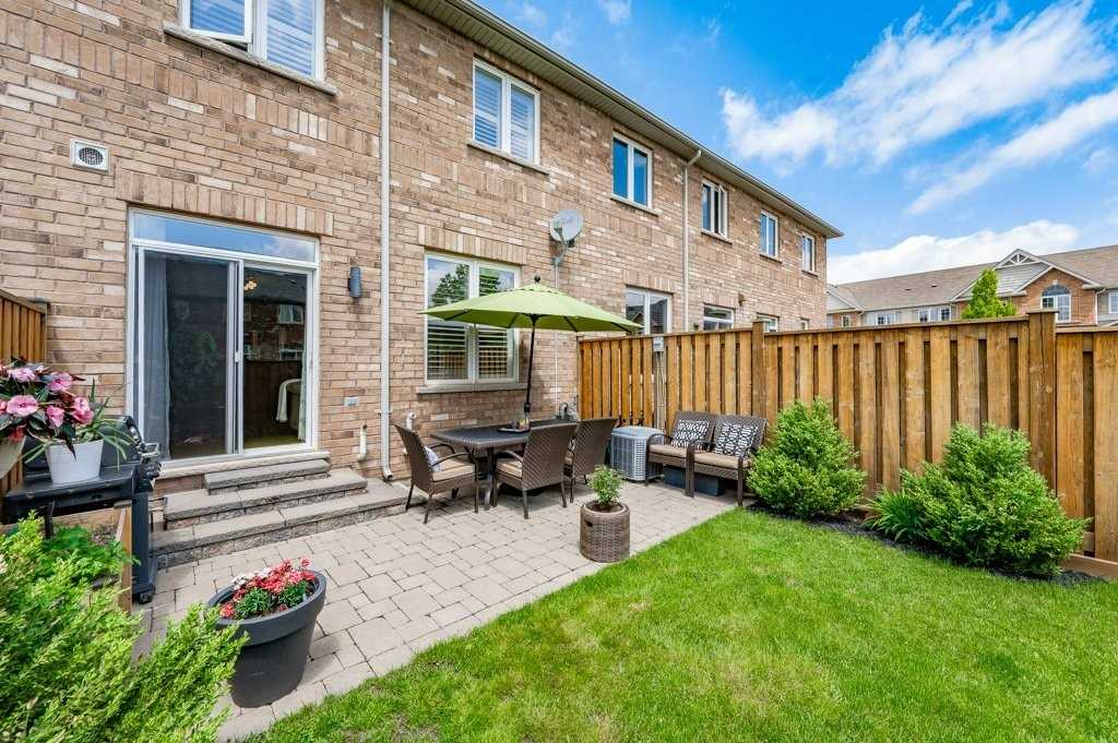 651 Farmstead Dr, #39