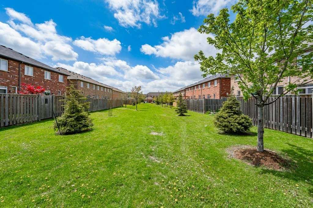 651 Farmstead Dr, #39