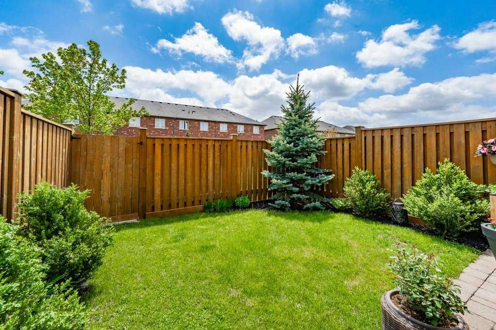 651 Farmstead Dr, #39