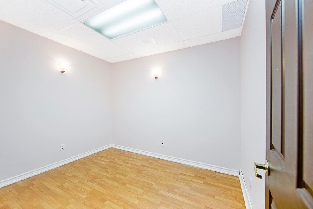 Listing W5632187 - Large Photo # 12