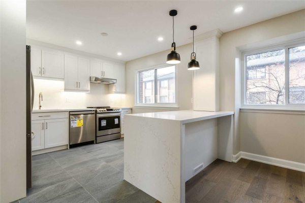20 Mineola Rd E, Mississauga