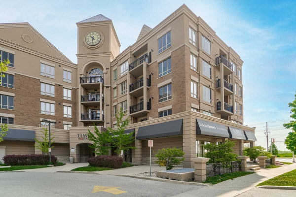 5327 Upper Middle Rd, Burlington