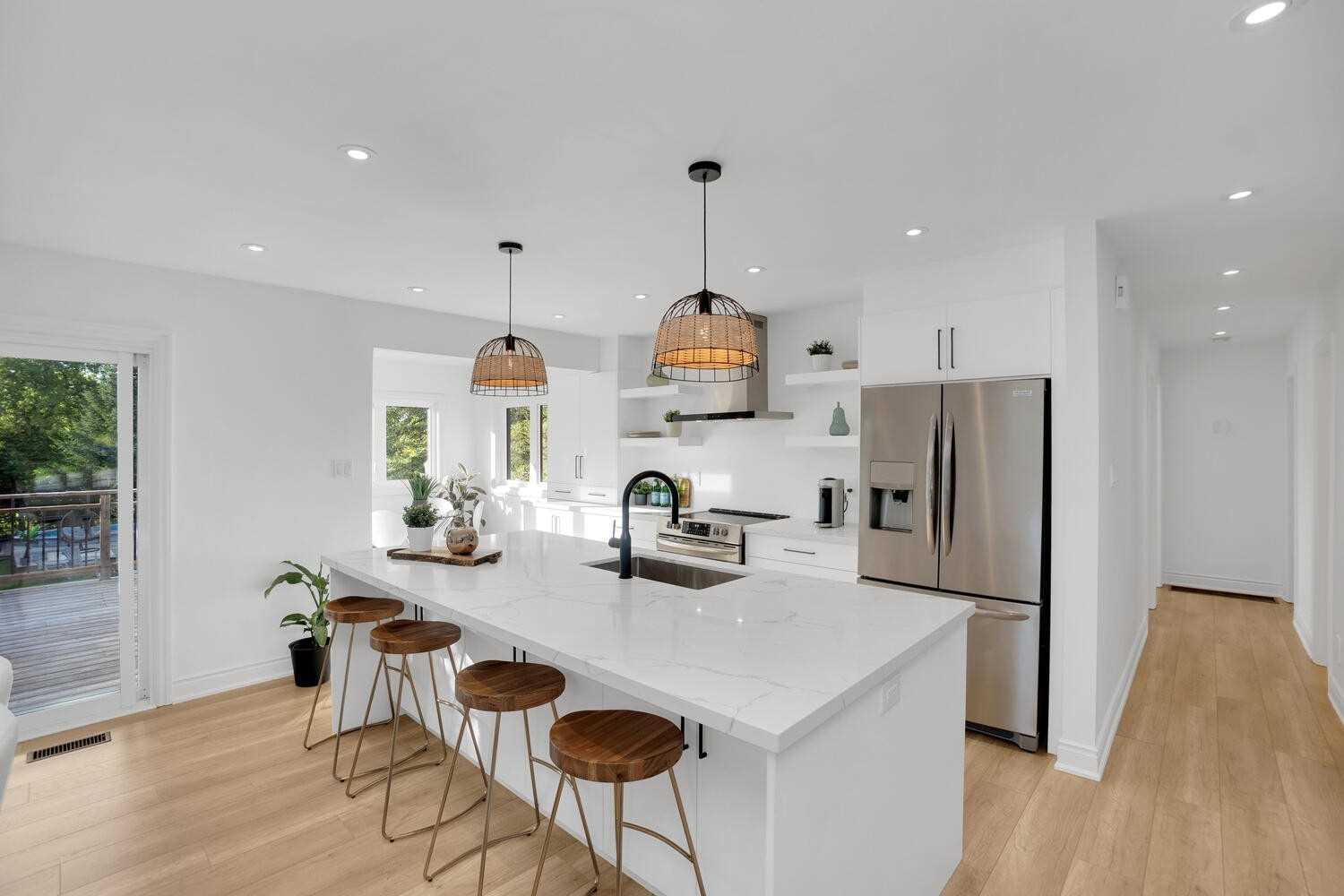 26 Munro St